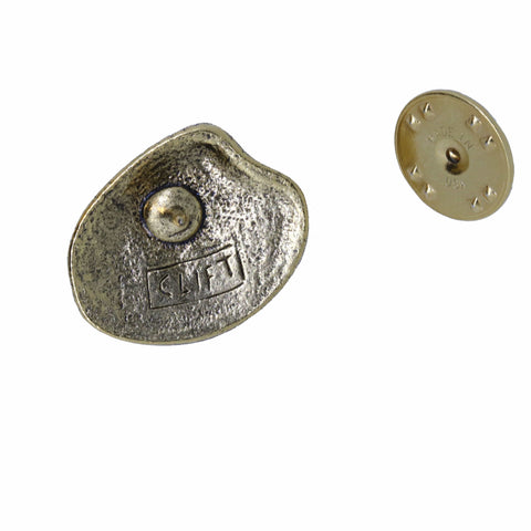 Quahog Gold Lapel Pin