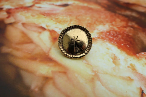 Apple Pie Gold Lapel Pin