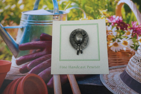 Bonnet Lapel Pin