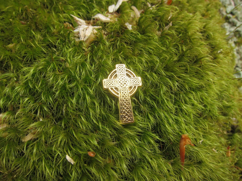 Celtic Cross Gold Lapel Pin