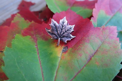Maple Leaf Copper Lapel Pin