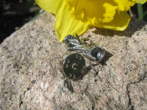 Daffodil Lapel Pin