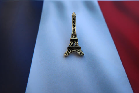Eiffel Tower Gold Lapel Pin