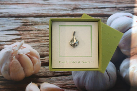 Garlic Lapel Pin