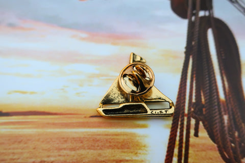 Sailboat Gold Lapel Pin