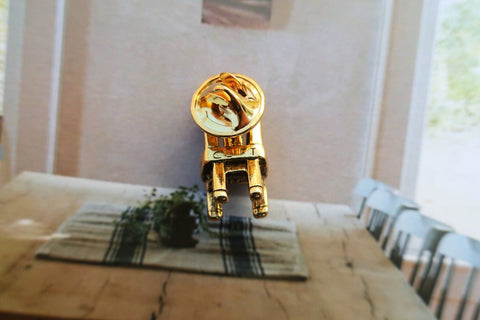 Chair Gold Lapel Pin
