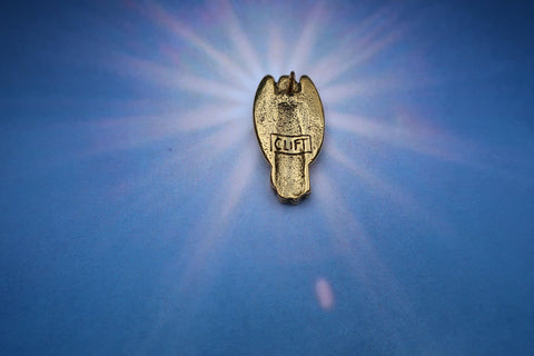 Classic Angel Gold Lapel Pin
