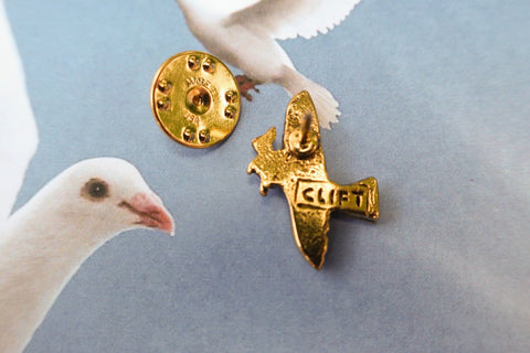 Dove Gold Lapel Pin