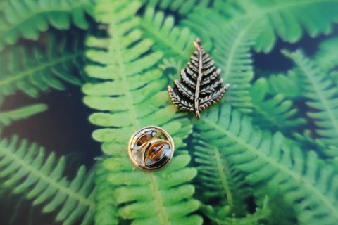 Fern Gold Lapel Pin