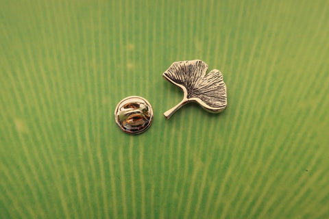 Ginkgo Leaf Gold Lapel Pin