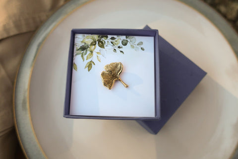Ginkgo Leaf Gold Lapel Pin