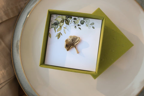 Ginkgo Leaf Gold Lapel Pin