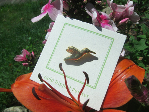 Hummingbird Gold Lapel Pin