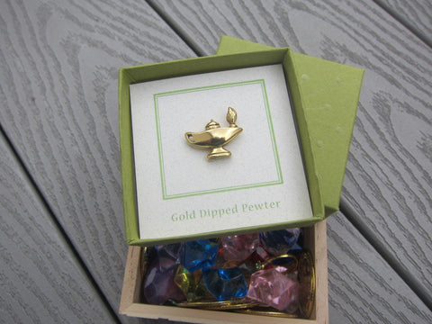 Lamp of Learning Gold Lapel Pin