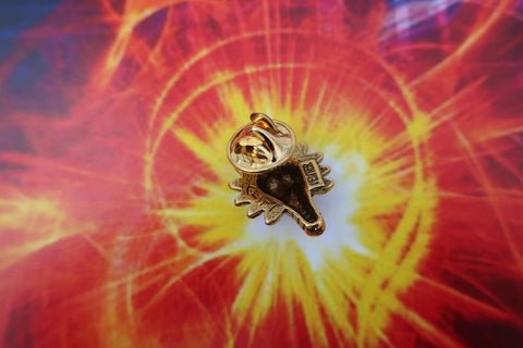 Lightbulb Gold Lapel Pin