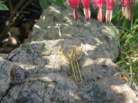 Magnifying Glass Gold Lapel Pin