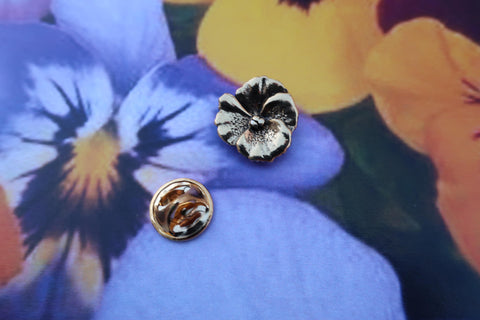 Pansy Gold Lapel Pin