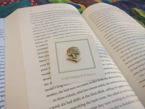 Tree of Learning Gold Lapel Pin