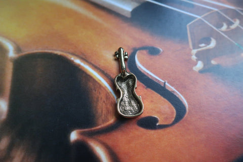 Violin Gold Lapel Pin