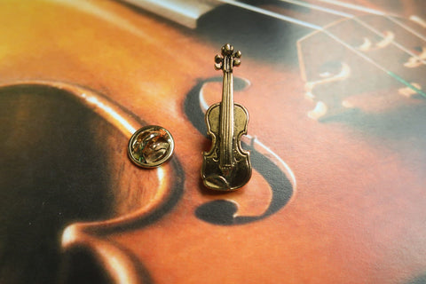 Violin Gold Lapel Pin
