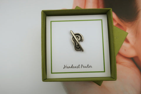 Hard of Hearing Lapel Pin