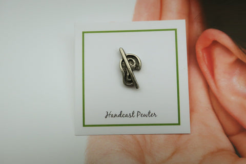 Hard of Hearing Lapel Pin