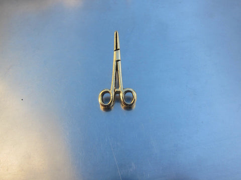Hemostat Gold Lapel Pin