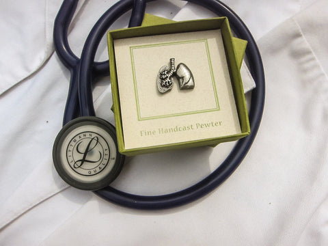 Lungs Lapel Pin