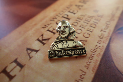 Shakespeare Gold Lapel Pin
