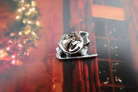 Sleigh Lapel Pin