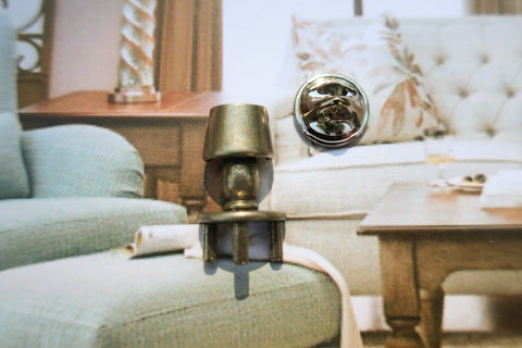 Table lamp Lapel Pin