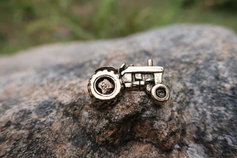 Tractor Gold Lapel Pin