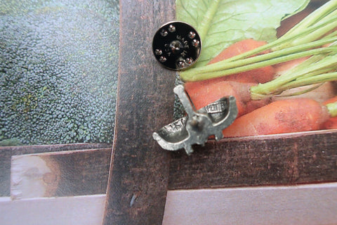 Trug Lapel Pin